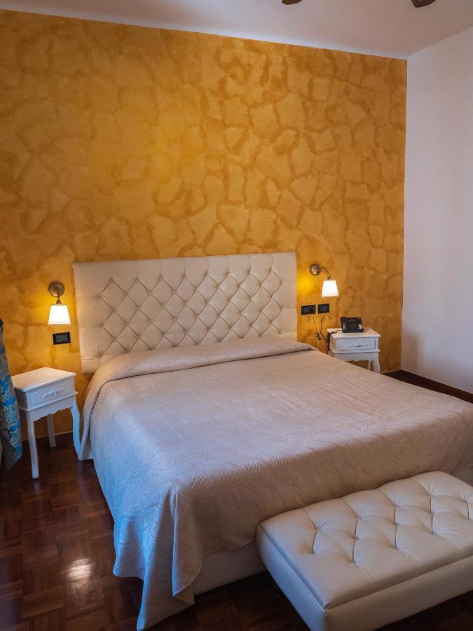 Hotel Dell'Orto Киавари Екстериор снимка